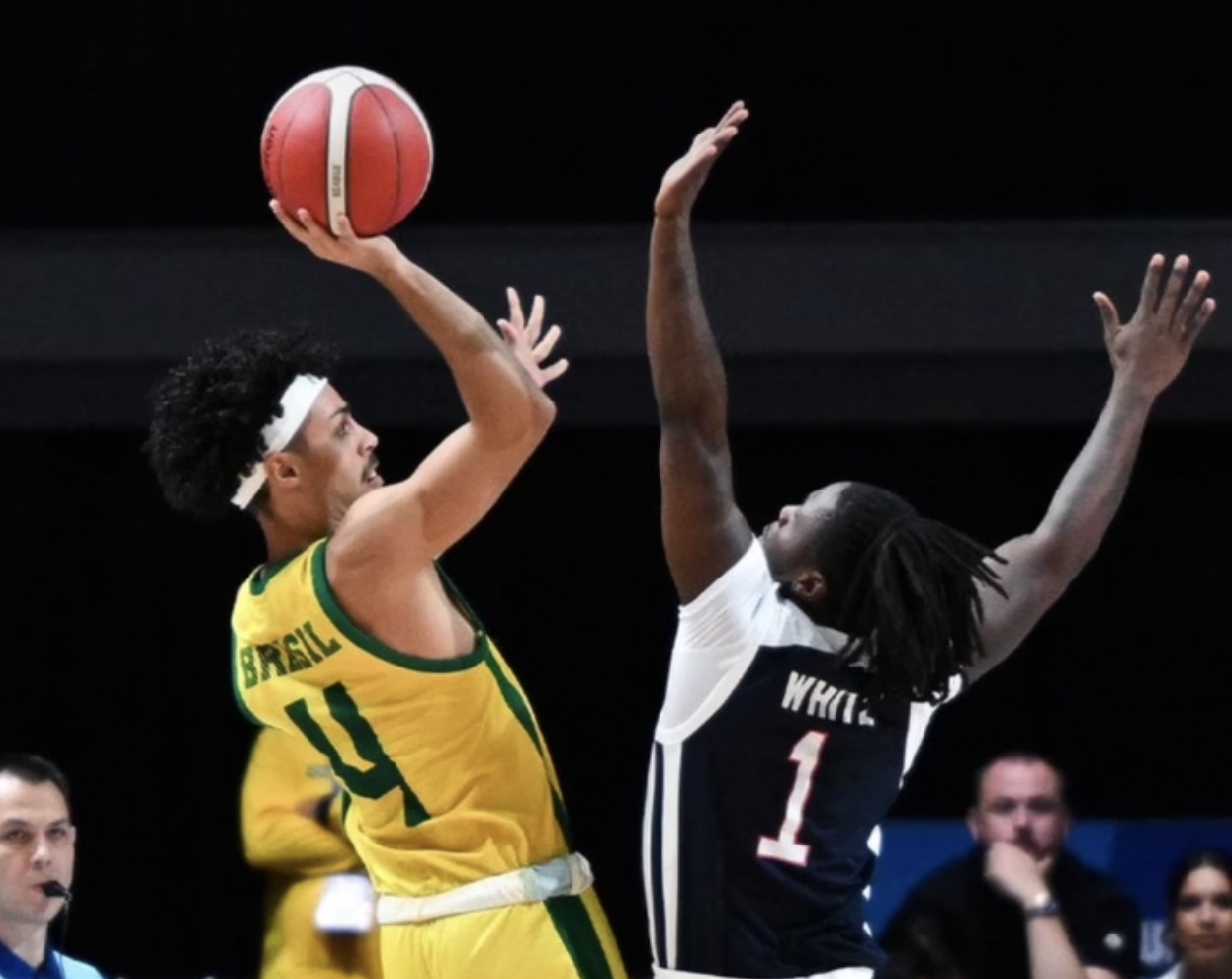Jogador brasileiro de basquete