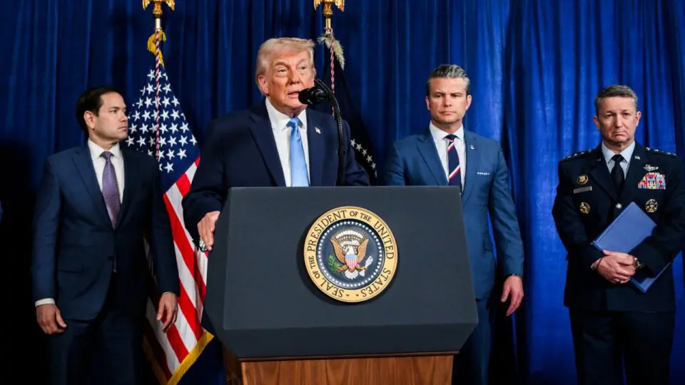 Foto Trump diz que EUA estão prontos para ajudar o Irã em meio a protestos