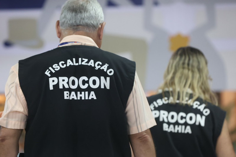 Foto Procon notifica distribuidoras após detecção de metanol em bebidas