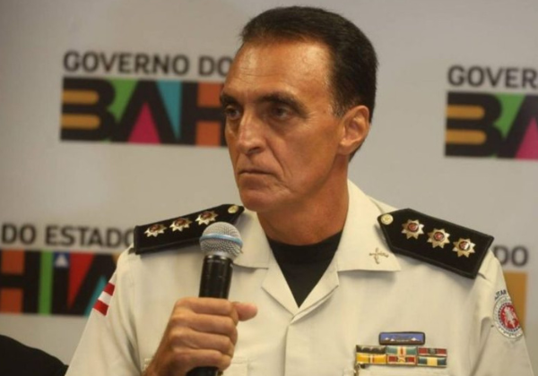 Foto PM-BA lamenta morte da esposa do comandante-geral da corporação
