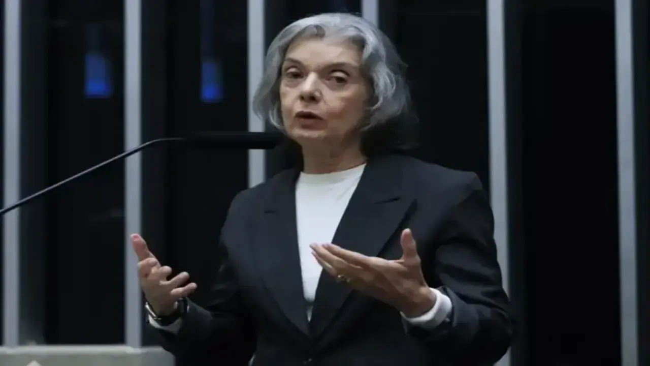 Cármen Lúcia defende regulação digital nas eleições de 2026
