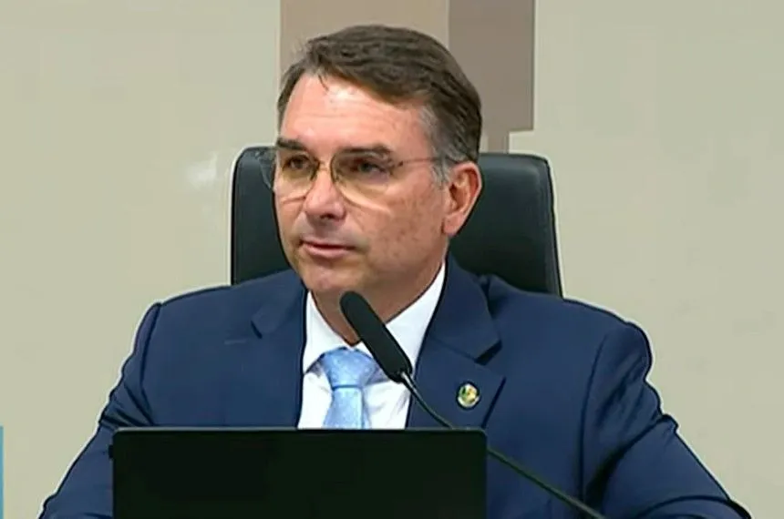 EUA reforçam defesa de tarifaço sobre produtos brasileiros, diz carta