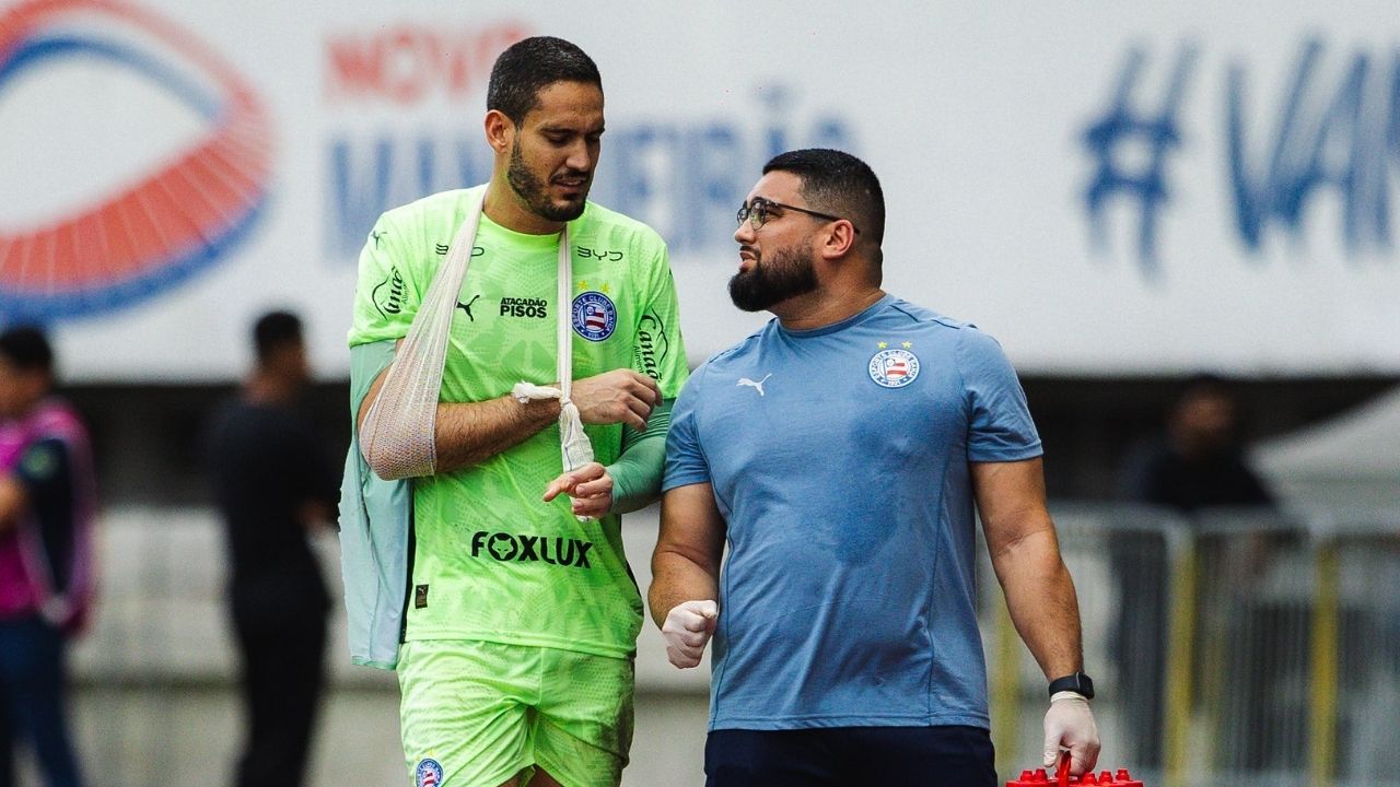 Goleiro do Bahia, Ronaldo descarta cirurgia após lesão no cotovelo